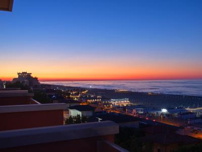 hotelduemari it camere-e-suite-nuove-vista-mare-in-hotel-4-stelle-a-rimini 009