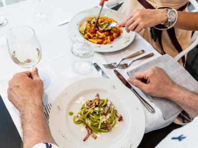 hotelduemari fr special-seniors-plus-de-65-ans-a-l-hotel-a-rimini-avec-accord-thermes 012