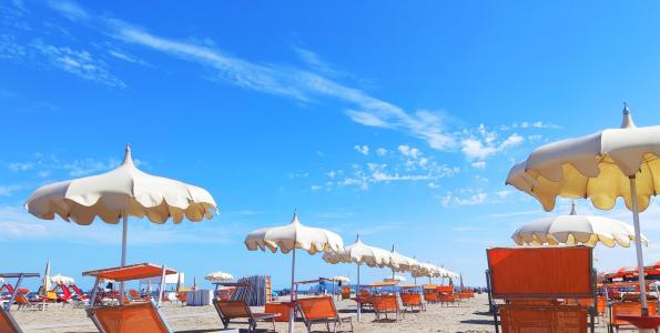 hotelduemari it speciale-italian-bike-festival-in-hotel-con-piscina-vicino-al-mare-a-rimini 005