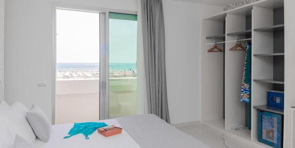 hotelduemari en offer-for-the-first-half-of-july-in-a-4-star-hotel-in-rimini-with-pool 007