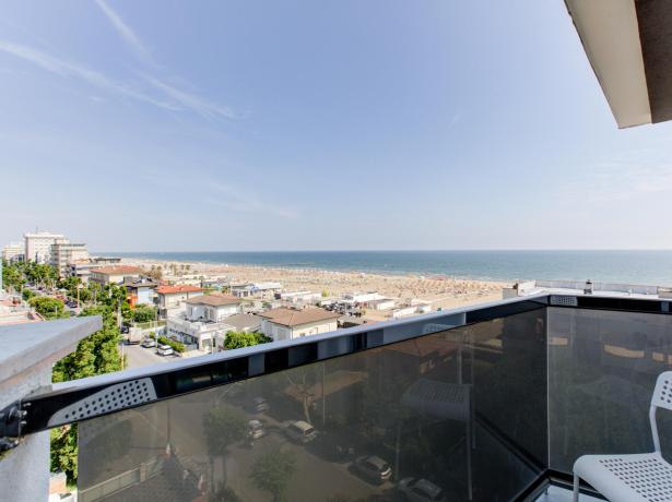 hotelduemari fr debut-septembre-a-la-mer-a-l-hotel-4-etoiles-a-rimini 027